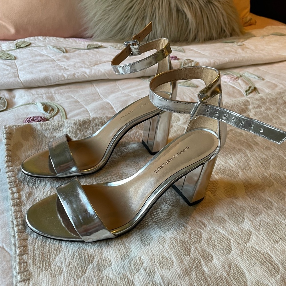 Silver block heel sandal - Banana Republic